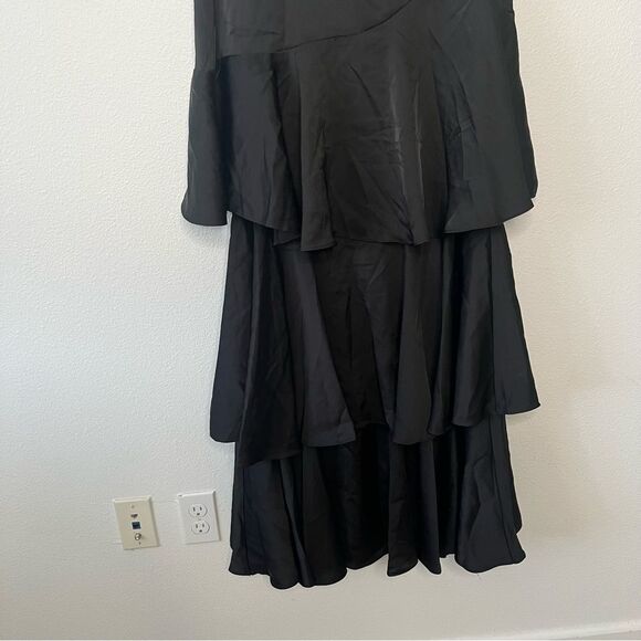 NWT Lulu’s Blissfully Beautiful Black Satin Strapless Tiered Maxi Dress Size XL - Picture 4 of 7